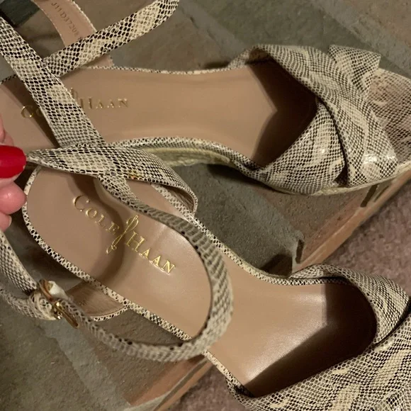 Cole Haan Leather Wedge Sandal Nike Air Python  print wedges 8AA - Picture 5 of 8